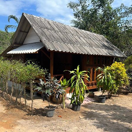 Phayam Valley Homestay Koh Phayam Extérieur photo